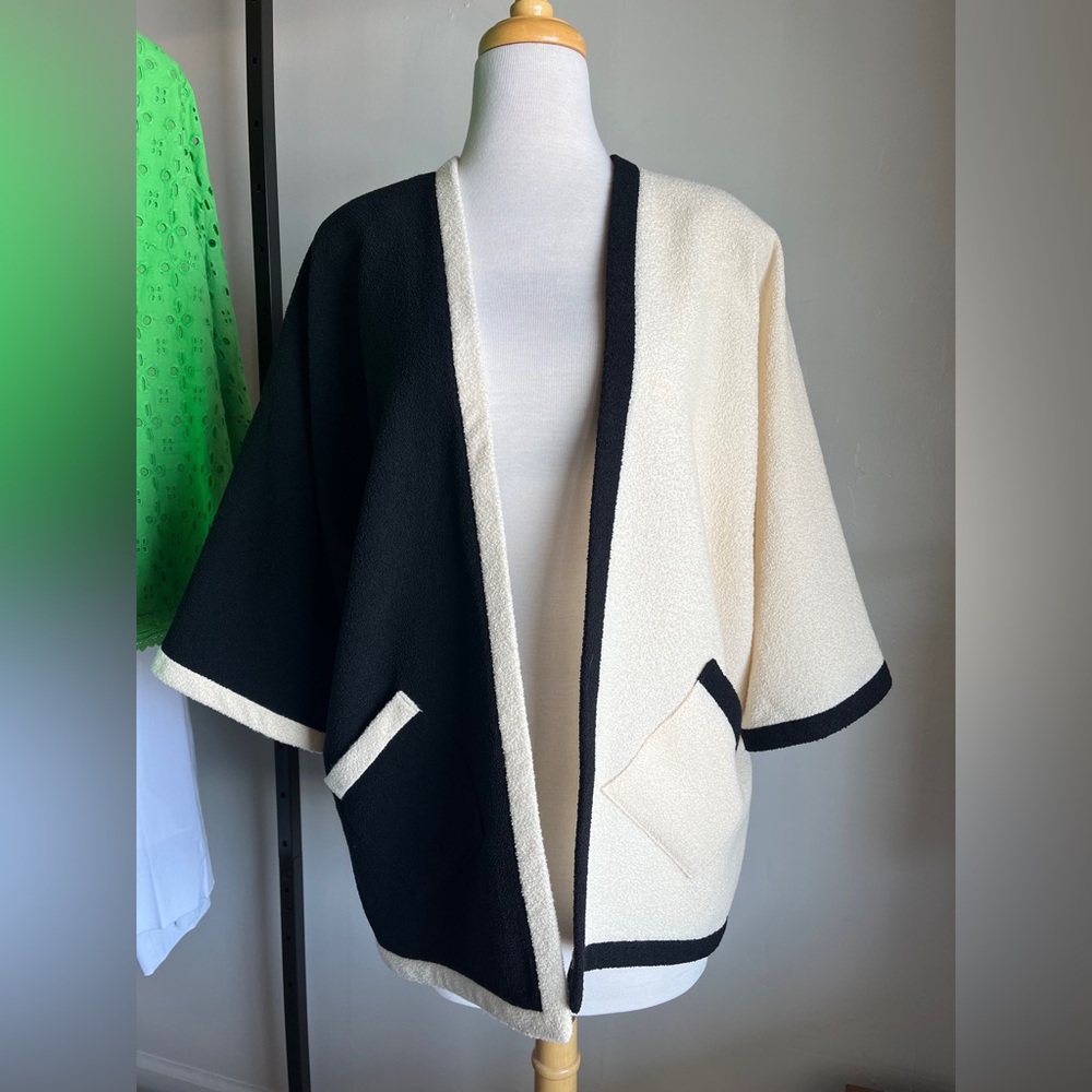 Chanel 12c Runway Black Ecru Color Block Wool Jac… - image 2